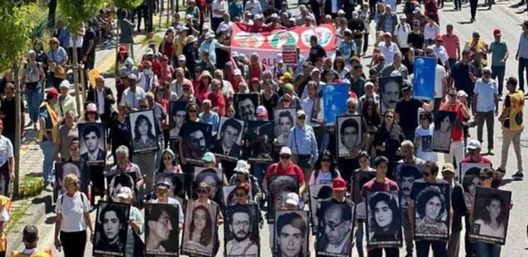 Sivas Katliamı’nın 30. yılı: Madımak’ta katledilenler anılıyor