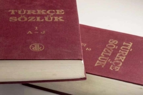 TDK, bazı sözlüklerin yazımında değişikliğe gitti! Aralarında o ilçe de var... 4 TDK,-bazı-sözlüklerin-yazımında-değişikliğe-gitti!-Aralarında-o-ilçe-de-var...