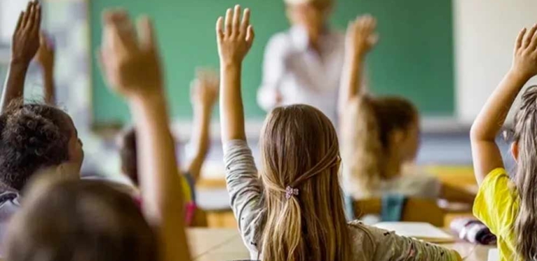 ‘Kız okulları’ açıklamasına dair flaş iddia! Bakanlık kulislerinden sızdı… 6 ‘Kız-okulları’-açıklamasına-dair-flaş-iddia!-Bakanlık-kulislerinden-sızdı…-