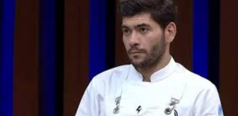 MasterChef Sergen uyuyakalıp yarışmaya geç kaldı, tepki yağdı! "Kimin yakını kimin yeğeni bu adam" 1 Adsız tasarım 2