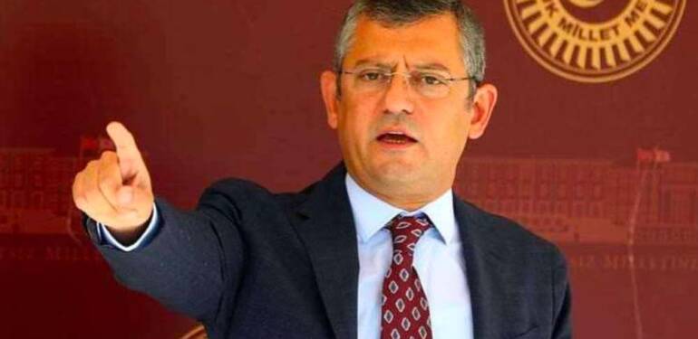 Özgür Özel, görevi bıraktığını açıkladı: “Kongrelerde olacağım…”