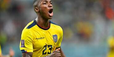 Chelsea'den-rekor-bedelle-transfer!-Moises-Caicedo'yu-renklerine-bağladı