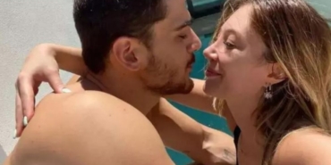 Yiğit Poyraz ve Yasmin Erbil'den tatilde aşk pozları