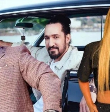 Doğukan Manço'nun sesini taklit ederek ünlülerden para istediler 9 doğukan manço