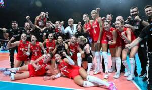 2019-Türkiye'nin-rövanşı-olacak....-'Filenin-Sultanları'-şampiyonluğa-'bir'-maç-uzakta