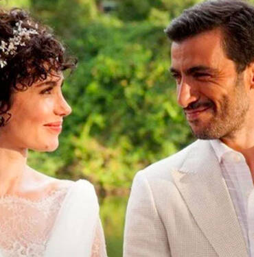 5-aylık-hamile-olan-Songül-Öden'den-karnı-burnunda-ilk-poz