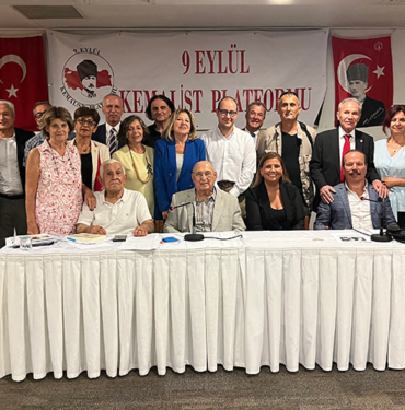 9 Eylül Kemalist Platformu yola çıktı: Atatürk Cumhuriyeti’ni geri getireceğiz! 5 9-Eylül-Kemalist-Platformu-yola-çıktı--Atatürk-Cumhuriyeti’ni-geri-getireceğiz!-86758