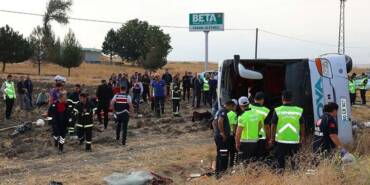 Amasya'da-yolcu-otobüsü-devrildi--6-kişi-öldü,-35-kişi-yaralandı
