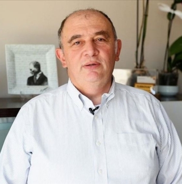 Bilim Kurulu Üyesi Prof. Dr. Ateş Kara'dan Eris varyantı açıklaması! ''Virüs artık solunum yolu enfeksiyonları formuna doğru dönmekte''