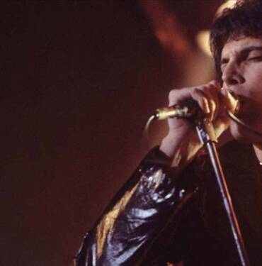 Freddie Mercury'nin piyanosu açık artırmada 2 milyon doların üzerinde alıcı buldu 4 Freddie-Mercury'nin-piyanosu-açık-artırmada-2-milyon-doların-üzerinde-alıcı-buldu