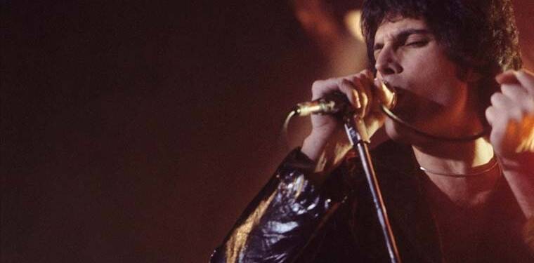 Freddie Mercury’nin piyanosu açık artırmada 2 milyon doların üzerinde alıcı buldu