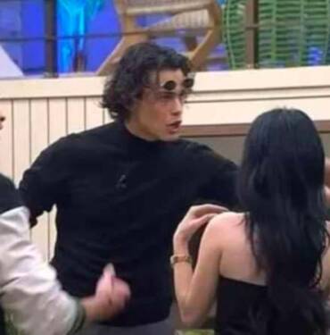 Kısmetse Olur Aşkın Gücü yarışmacıları Nişantaşı’nda birbirine girdi! 5 Kısmetse-Olur-Aşkın-Gücü-yarışmacıları-Nişantaşı’nda-birbirine-girdi!