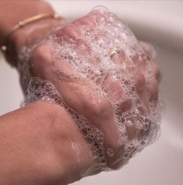 Kuduz şüphesinde yaralanma bölgesinin doğru temizliği virüsü önlemede etkili 8 Kuduz şüphesinde yaralanma bölgesinin doğru temizliği virüsü önlemede etkili