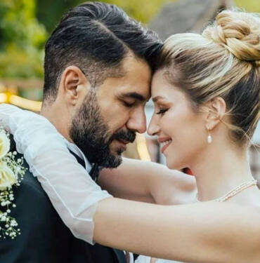 Ömer dizisinin Haluk'u Rüzgar Aksoy ile Yasemin Sancaklı dünyaevine girdi: "Rüya gibi geldi geçti… çok güzeldi" 9 Ömer-dizisinin-Haluk'u-Rüzgar-Aksoy-ile-Yasemin-Sancaklı-dünyaevine-girdi--'Rüya-gibi-geldi-geçti…-çok-güzeldi'