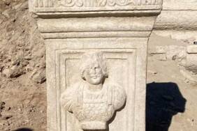 Savatra-Antik-Kenti'nde-yaklaşık-1800-yıllık-sunak-bulundu