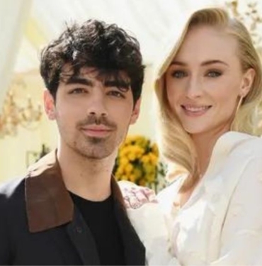Ünlü çift Sophie Turner ve Joe Jonas boşanıyor! Evraklar imzalandı 4 Ünlü çift Sophie Turner ve Joe Jonas boşanıyor! Evraklar imzalandı