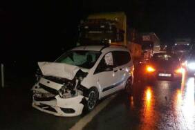 26-araç-birbirine-girdiği-kazada-İstanbul-istikameti-trafiğe-kapandı--2'si-ağır-13-kişi-yaralandı