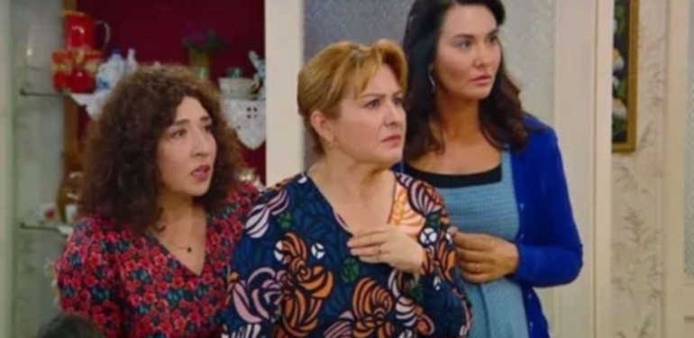 ‘Seksenler’ dizisinin oyuncusu Yasemin Conka boşandığını açıkladı