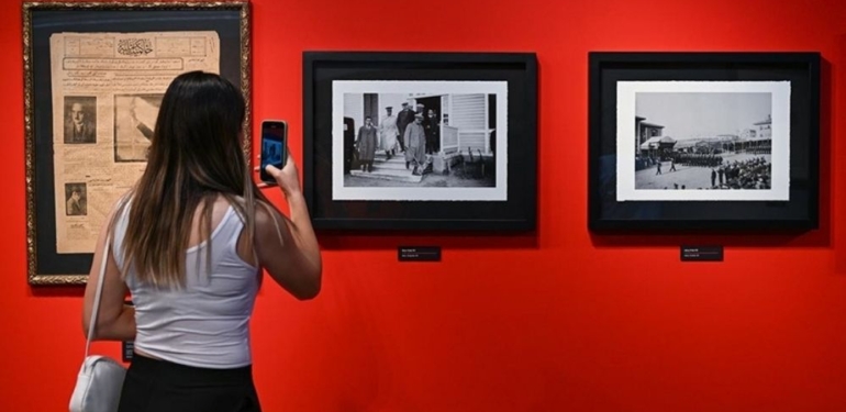 Atatürk'ün az bilinen fotoğrafları ve özel eşyaları İzmir'de sergilenecek 1 Atatürk'ün az bilinen fotoğrafları ve özel eşyaları İzmir'de sergilenecek