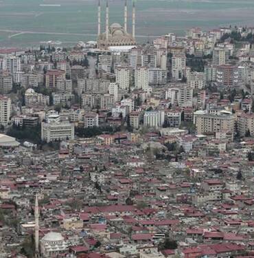 Bilim insanlarından deprem bölgeleri için "çelik yapı" önerisi 8 Bilim-insanlarından-deprem-bölgeleri-için-'çelik-yapı'-önerisi