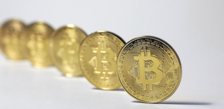 Bitcoin'in fiyatı yeniden 30 bin doları test etti
