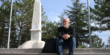 Çanakkale'de şehit düştüğü sanılan dedesinin mezarını 111 yıl sonra Edirne'de buldu