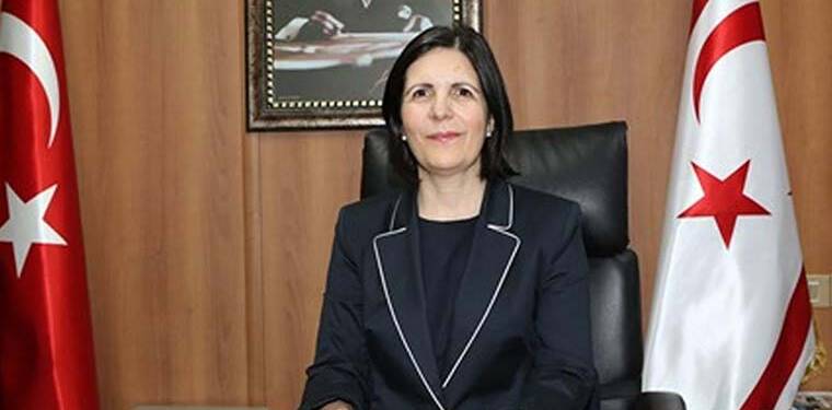Eski Başbakan 25 TL için tutuklandı