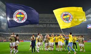Fenerbahçe rekor kırarak liderliğini sürdürdü