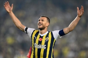 Fenerbahçe'de Dzeko, İrfan Can ve Szymanski, golleriyle ligdeki 17 takımı geride bıraktı