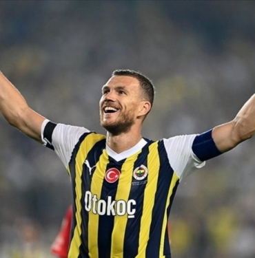 Fenerbahçe'de Dzeko, İrfan Can ve Szymanski, golleriyle ligdeki 17 takımı geride bıraktı