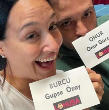 Gupse Özay Lohusa filminin okuma provasından görüntüler paylaştı