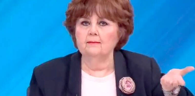 Halk TV’den ‘Ayşenur Arslan’ kararı: ‘Programın sonlandırılması kararını aldık’