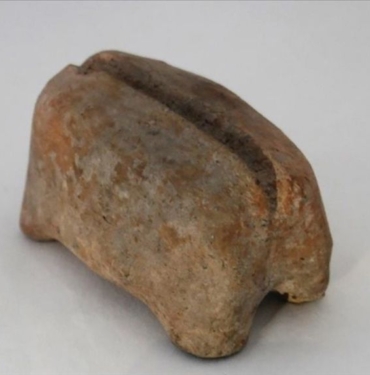 İzmir'deki Ulucak Höyüğü kazılarında 7 bin 700 yılık kil obje bulundu