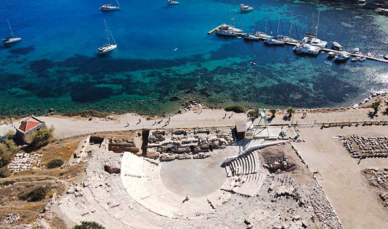 Knidos'un tarihi yapıları kazı ve restorasyonla ayağa kaldırılıyor
