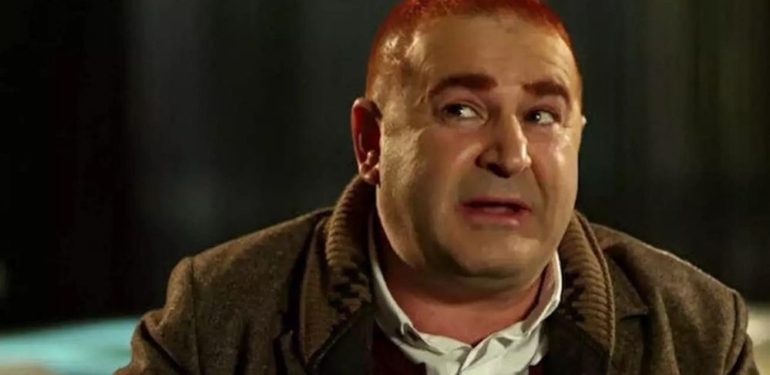 Kolpaçino 4'üncü filmiyle bomba gibi geri dönüyor! Kadrosuna sürpriz bir ismi daha dahil etti 1 Kolpaçino 4'üncü filmiyle bomba gibi geri dönüyor! Kadrosuna sürpriz bir ismi daha dahil etti