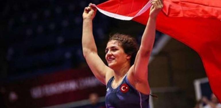 Milli güreşçi Nesrin Baş, dünya şampiyonu!