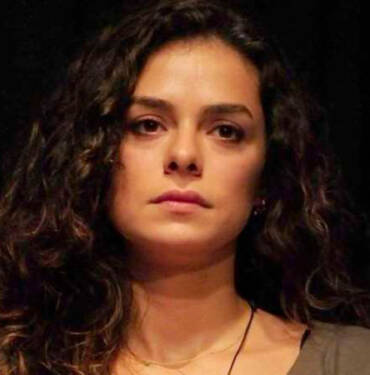 Oyuncu-Özge-Özpirinçci'nin-en-acı-günü--Babası-hayatını-kaybetti!