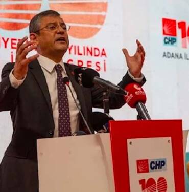 Özgür-Özel--CHP,-ikinci-yüzyıla-girerken-tepeden-tırnağa-değişmeli