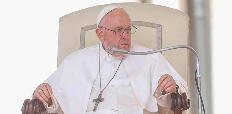 Papa Franciscus: “Gazze’deki ağır insani durumu düşünüyorum”