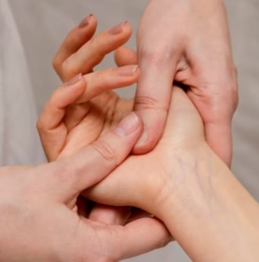 Parmaklarla yapılan bu basit teknik kaygıyı azaltıyor 7 Parmaklarla yapılan bu basit teknik kaygıyı azaltıyor