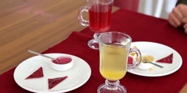 Türk bilim insanları mikroplastik riski olmayan yenilebilir bitki çayı poşeti geliştirdi 33 Türk bilim insanları mikroplastik riski olmayan yenilebilir bitki çayı poşeti geliştirdi