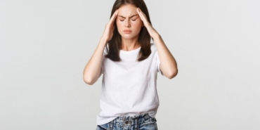 Uzman doktor açıkladı Baş ağrınızın yeri ne anlama geliyor