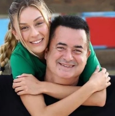 Acun Ilıcalı ve sevgilisi Ayça Çağla Altunkaya Hasan Can Kaya'yı galada yalnız bırakmadı! 7 ayça çağla altunkaya acun ılıcalı