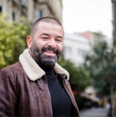 Ceyda Düvenci ile 8 yıllık evliliğini bitirmişti! Bülent Şakrak yeni imajıyla sosyal medyayı salladı 4 bülent şakrak