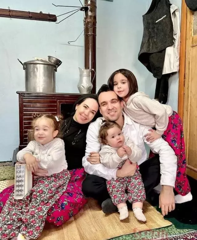 Özlem Öz ve kocasının soba önünde pozu sosyal medyanın diline düştü! "Tamam tamam fakirsiniz"