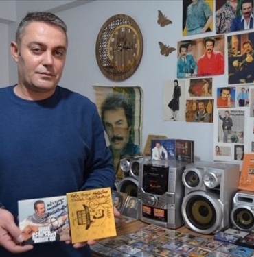 Evini adeta "Orhan Gencebay Müzesi"ne çevirdi 5 Adsız tasarım (10)