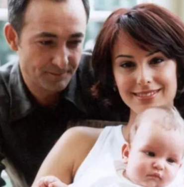 Arzum Onan ve Mehmet Aslantuğ'un oğlu Can oyuncu oldu! Bakın hangi dizide rol alacak 4 Adsız tasarım (5)