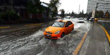 Ankara-Valiliğinden-sağanak-ve-kuvvetli-fırtına-uyarısı
