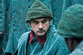 Atatürk'ü-canlandıran-Aras-Bulut-İynemli--'Kırgın-ve-hatta-kızgınım'-1