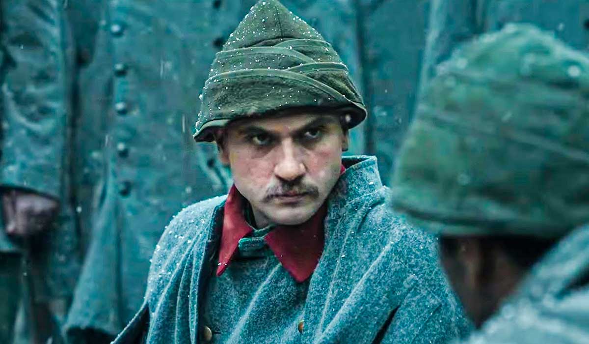Atatürk'ü-canlandıran-Aras-Bulut-İynemli--'Kırgın-ve-hatta-kızgınım'-1